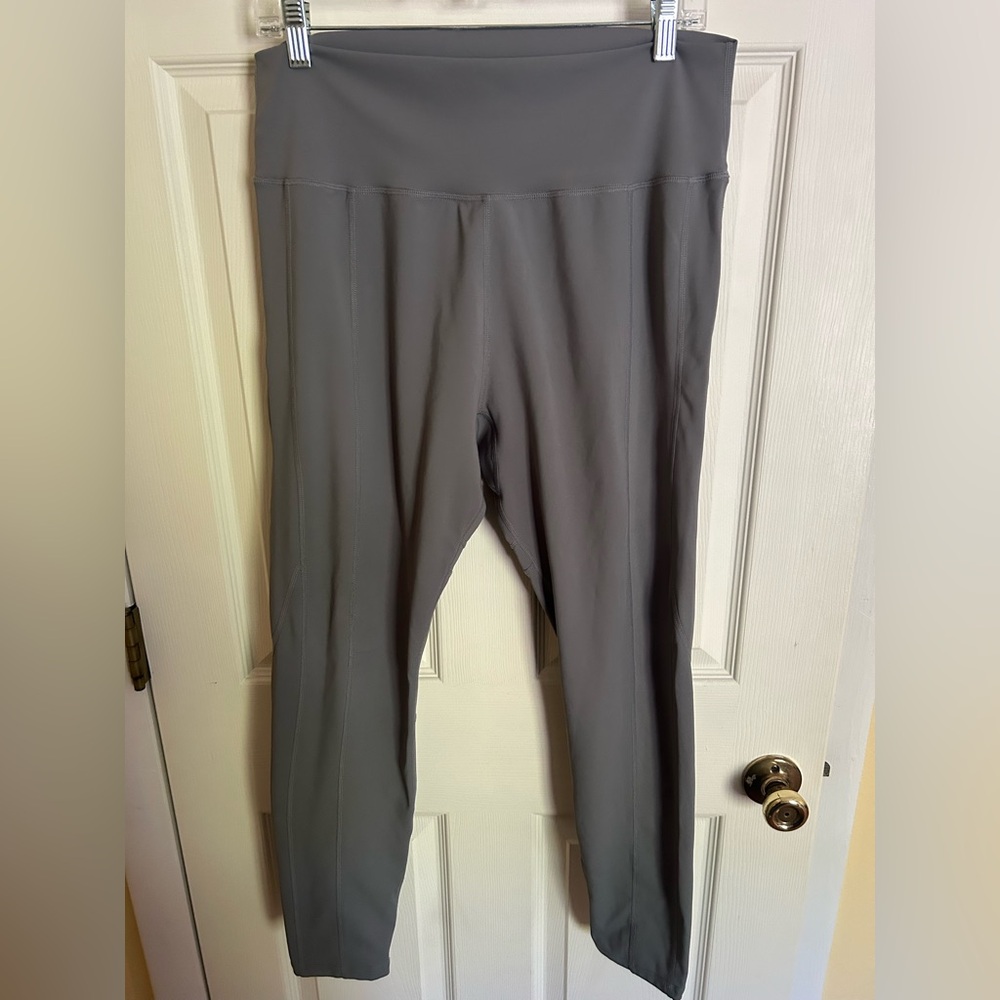 Buffbunny Gray Leggings